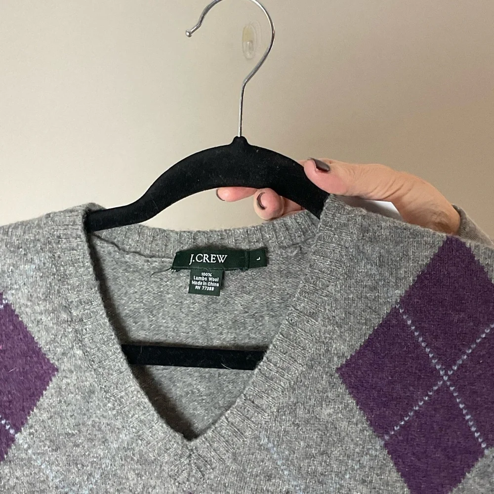 J. Crew Gray V-Neck Argyle Sweater with Purple and Navy Diamonds 100% Lambs Wool